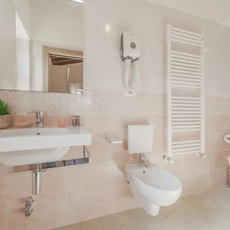 Apartman Mia *